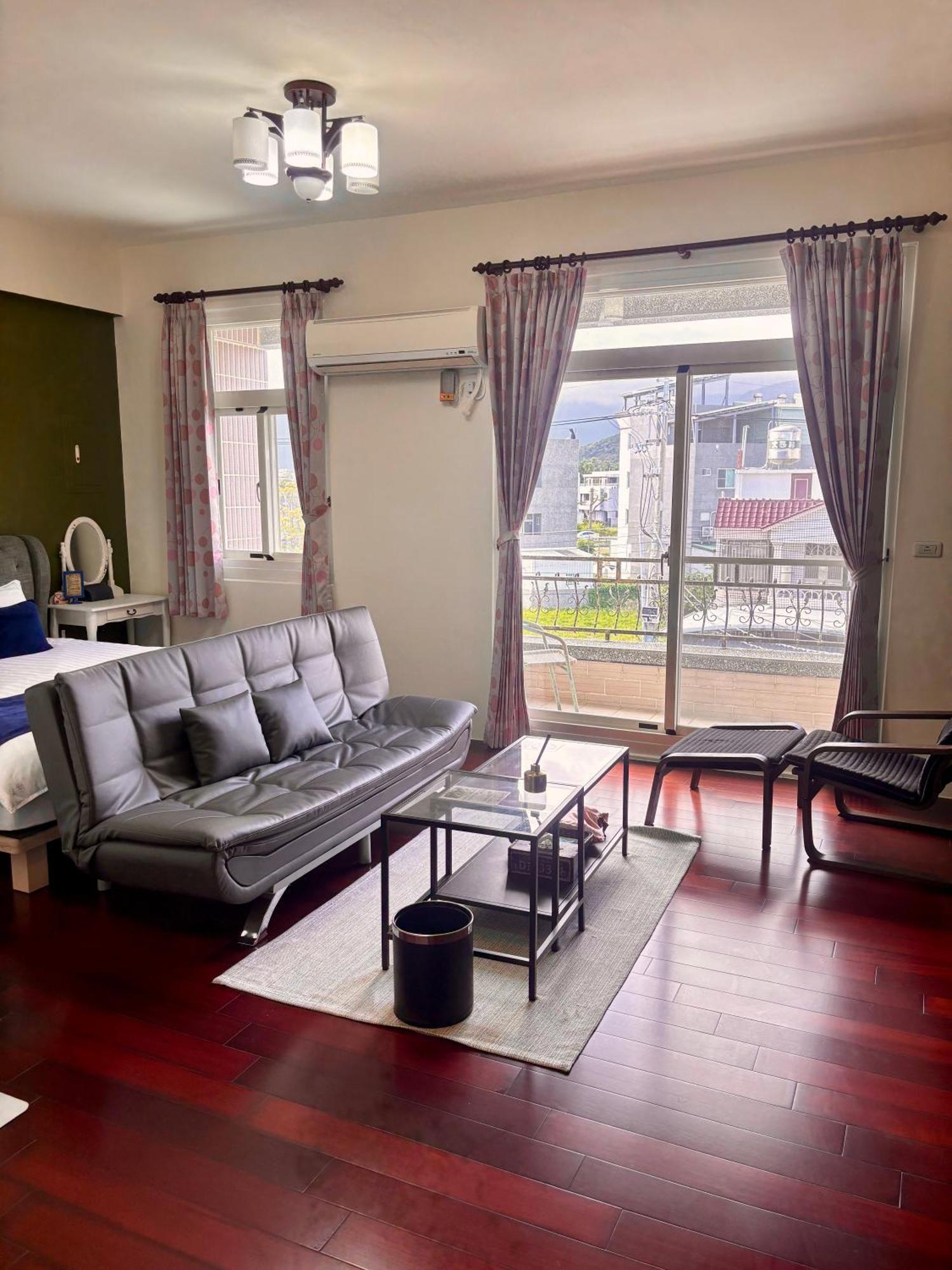伊家民宿yi Home 志航路一段398號 Taitung Екстер'єр фото